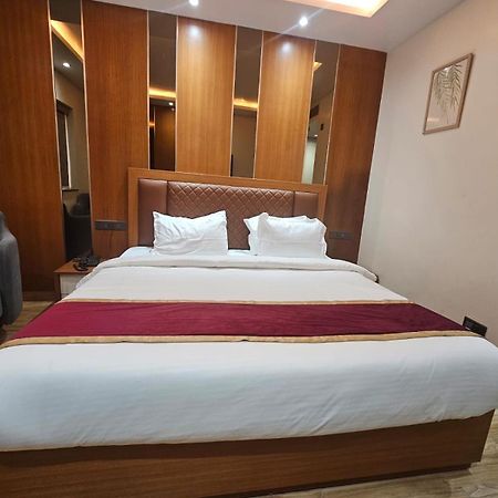 Hotel Elara دهرادون المظهر الخارجي الصورة