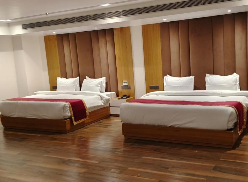 Hotel Elara دهرادون المظهر الخارجي الصورة