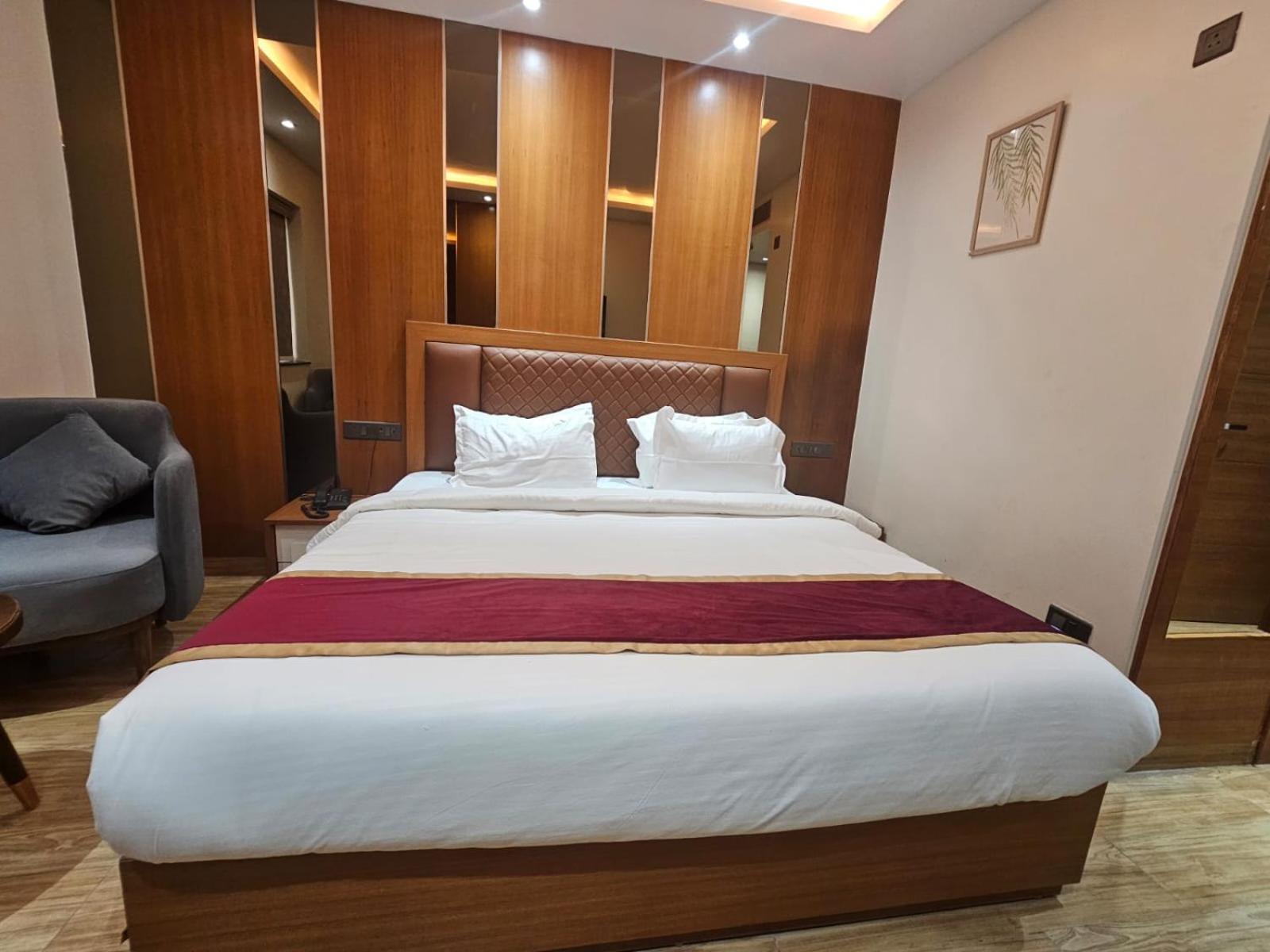 Hotel Elara دهرادون المظهر الخارجي الصورة
